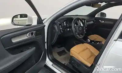 Volvo XC40 2020 2.0 гидро в Москве № 724063, миниатюра 10