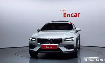 Volvo V60 2020 2.0 гидро в Москве № 724094, миниатюра 3