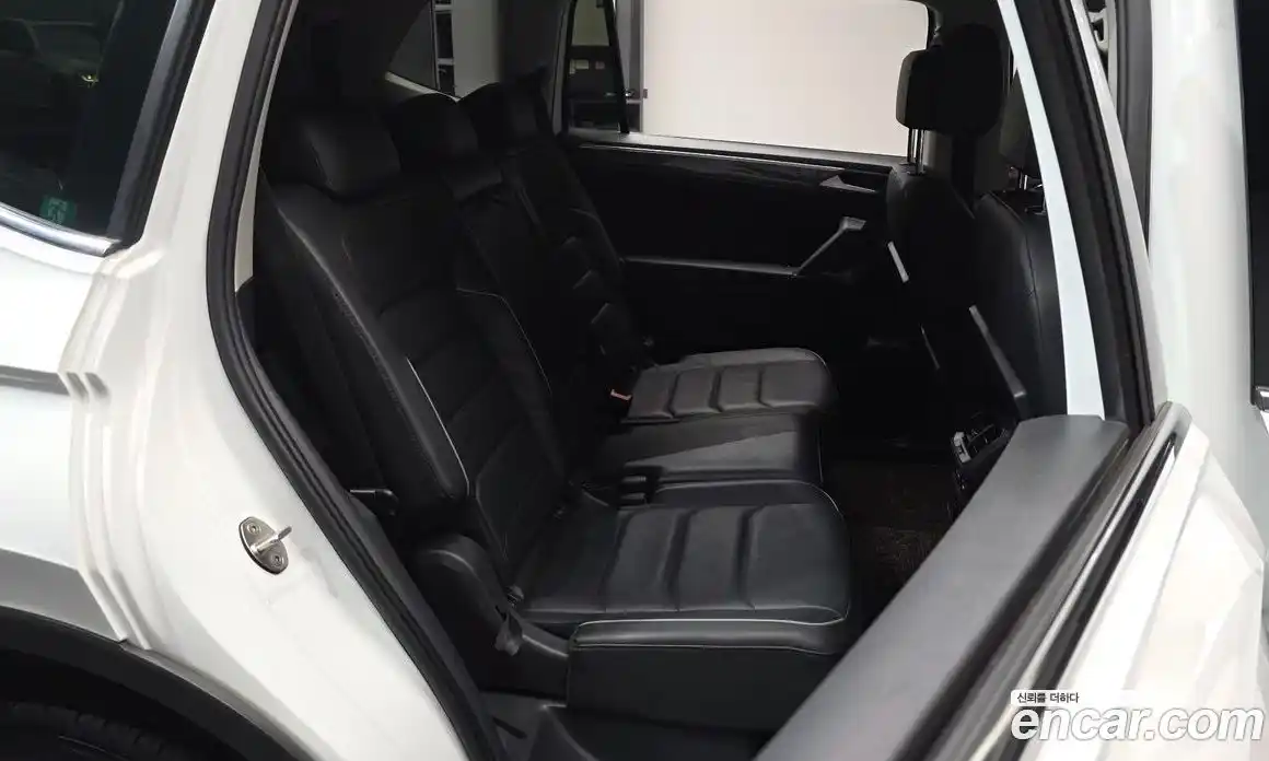 Volkswagen Tiguan 2020 2.0 гидро в Москве № 725116, фото 12