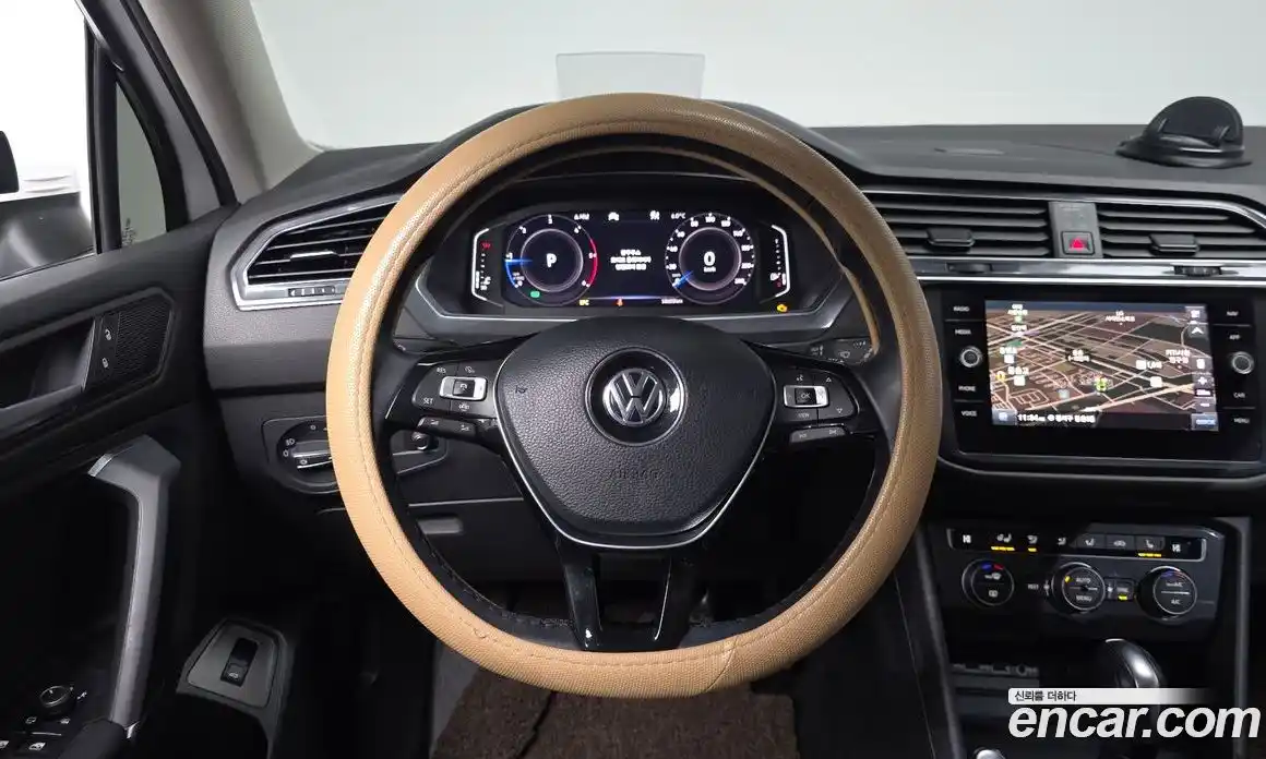 Volkswagen Tiguan 2020 2.0 гидро в Москве № 725116, фото 13