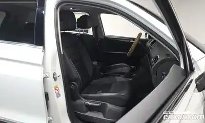 Volkswagen Tiguan 2020 2.0 гидро в Москве № 725116, миниатюра 10