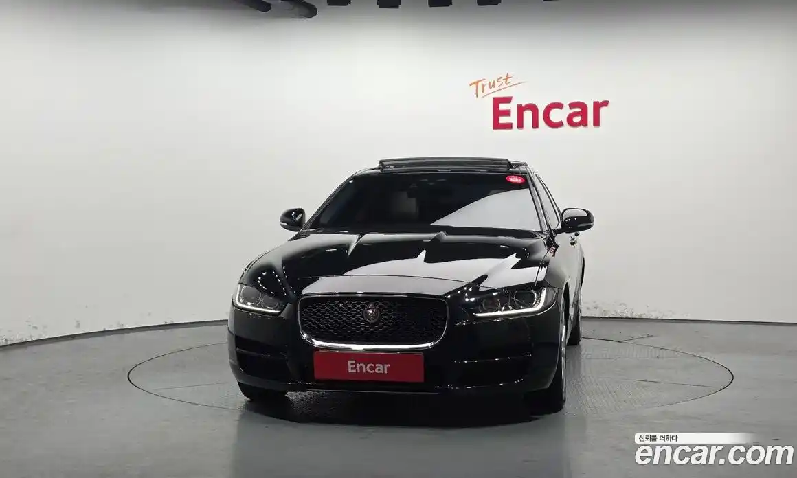Jaguar XE 2018 2.0 гидро в Москве № 757713, фото 3
