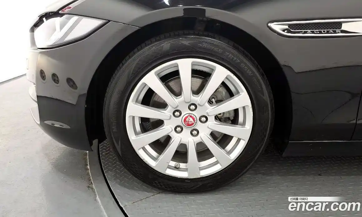 Jaguar XE 2018 2.0 гидро в Москве № 757713, фото 5