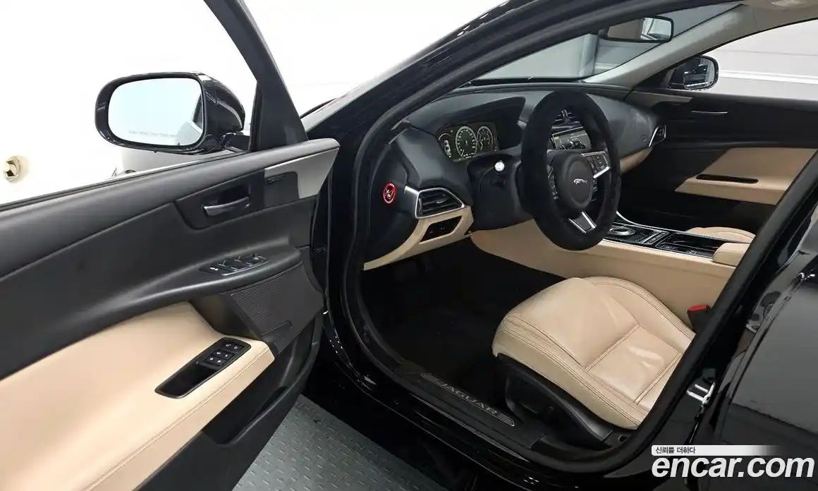 Jaguar XE 2018 2.0 гидро в Москве № 757713, фото 10