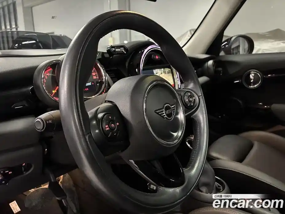 Mini Cooper 2019 1.5 гидро в Москве, фото 12