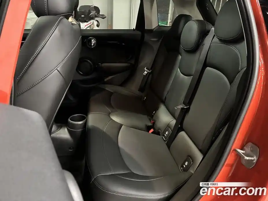 Mini Cooper 2019 1.5 гидро в Москве, фото 8