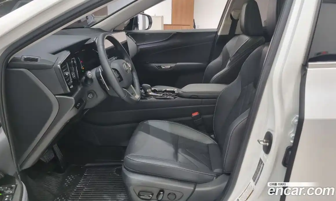Lexus NX 2025 2.5 вариатор в Москве № 802690, фото 10