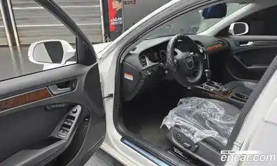 Audi A4 2010 2.0 гидро в Москве № 823392, миниатюра 11