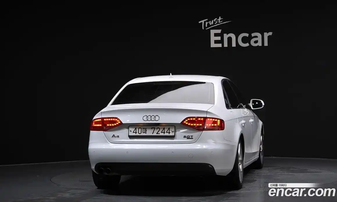 Audi A4 2010 2.0 гидро в Москве № 823392, фото 4
