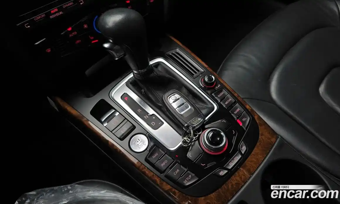 Audi A4 2010 2.0 гидро в Москве № 823392, фото 9