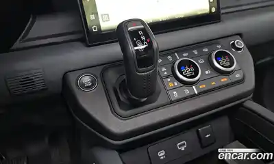 Land Rover Defender 2023 3.0 гидро в Москве № 824717, миниатюра 9