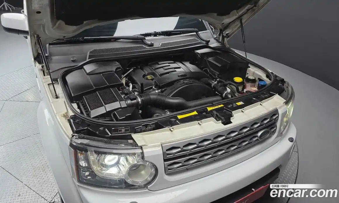 Land Rover Discovery 2010 3.0 гидро в Москве № 824971, фото 6