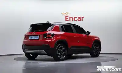 Jeep Avenger 2024 0.1 гидро в Москве № 826370, миниатюра 2