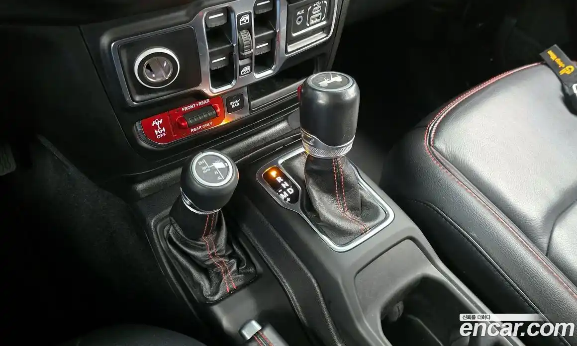 Jeep Wrangler 2020 2.0 гидро в Москве № 826419, фото 9