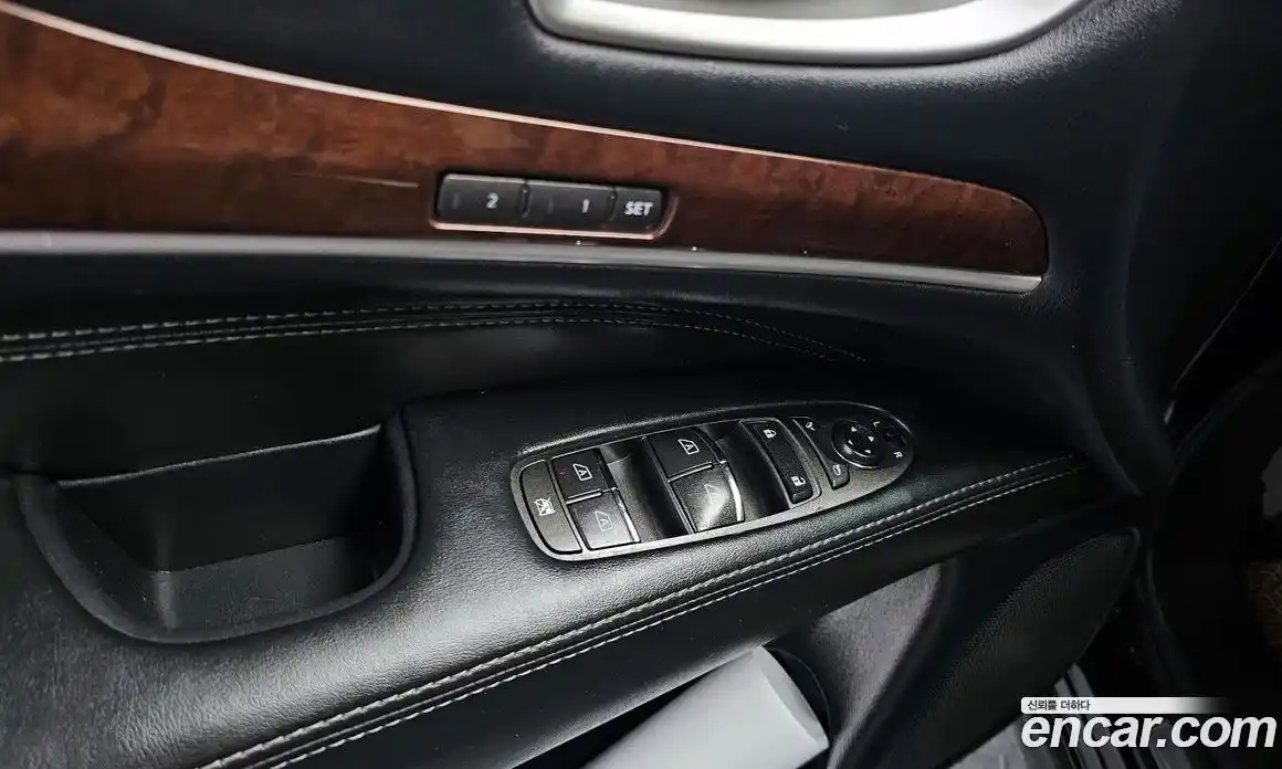 Infiniti QX60 2018 3.5 гидро в Москве № 827395, фото 17