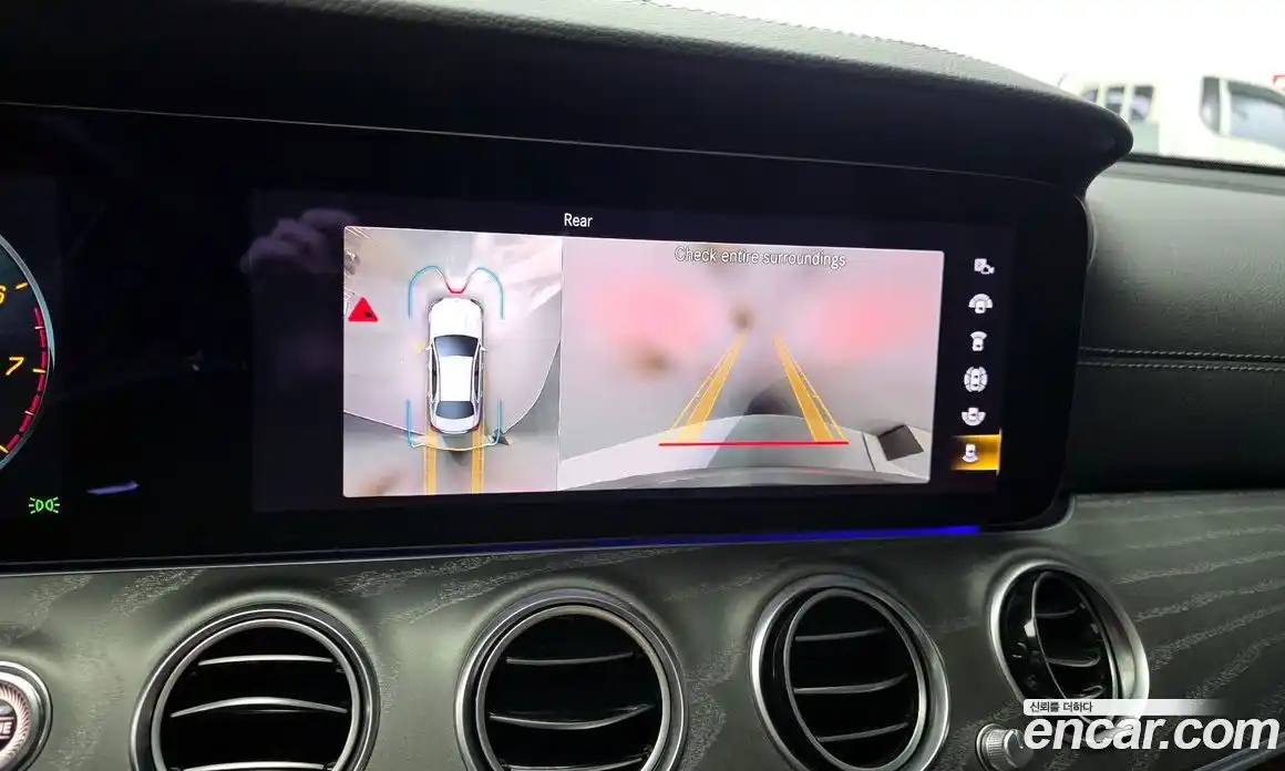 Mercedes-Benz E-Class 2022 2.0 гидро, фото 17