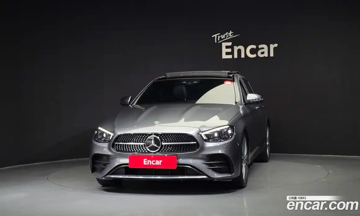 Mercedes-Benz E-Class 2022 2.0 гидро, фото 3