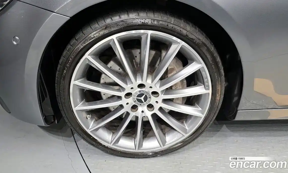 Mercedes-Benz E-Class 2022 2.0 гидро, фото 5