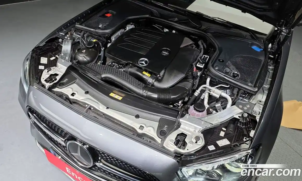 Mercedes-Benz E-Class 2022 2.0 гидро, фото 6