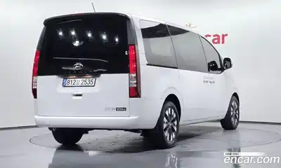 Hyundai Staria, 2023