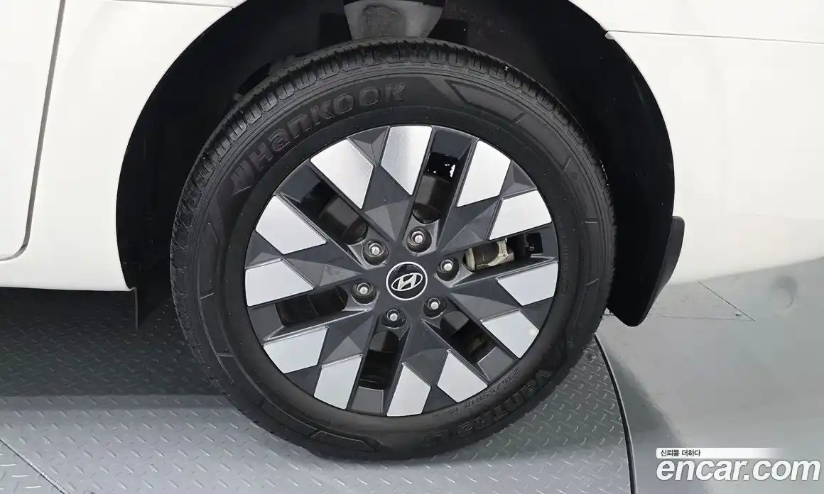 Hyundai Staria 2023 2.2 Автомат в Москве № 926401, фото 4