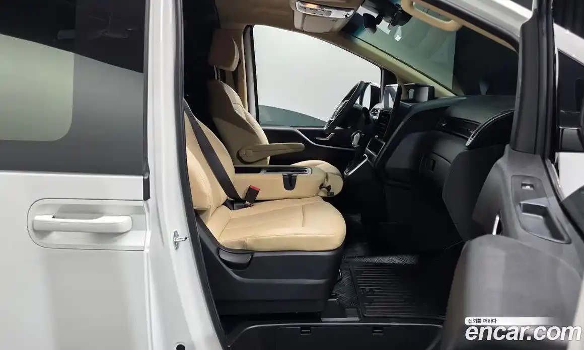 Hyundai Staria 2023 2.2 Автомат в Москве № 926401, фото 9