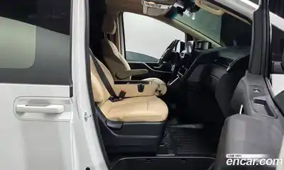 Hyundai Staria 2023 2.2 Автомат в Москве № 926401, миниатюра 9