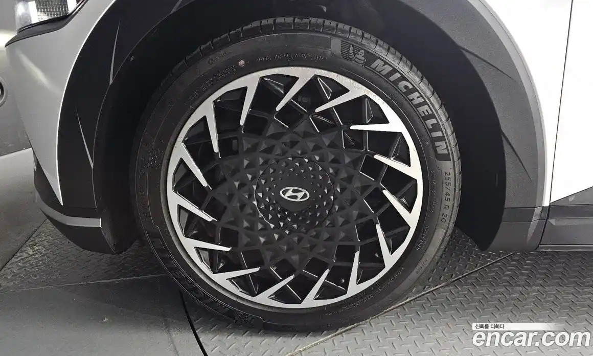 Hyundai Ioniq 5 2023 0.1 Автомат в Москве № 927841, фото 5