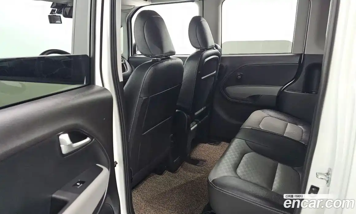 Kia Ray 2022 1.0 Автомат в Москве № 929150, фото 16