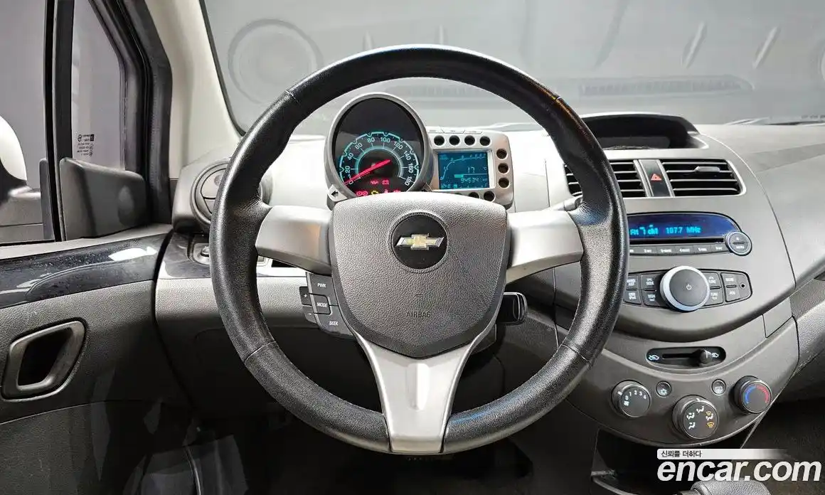 Chevrolet Spark 2011 1.0 гидро в Москве № 935566, фото 13