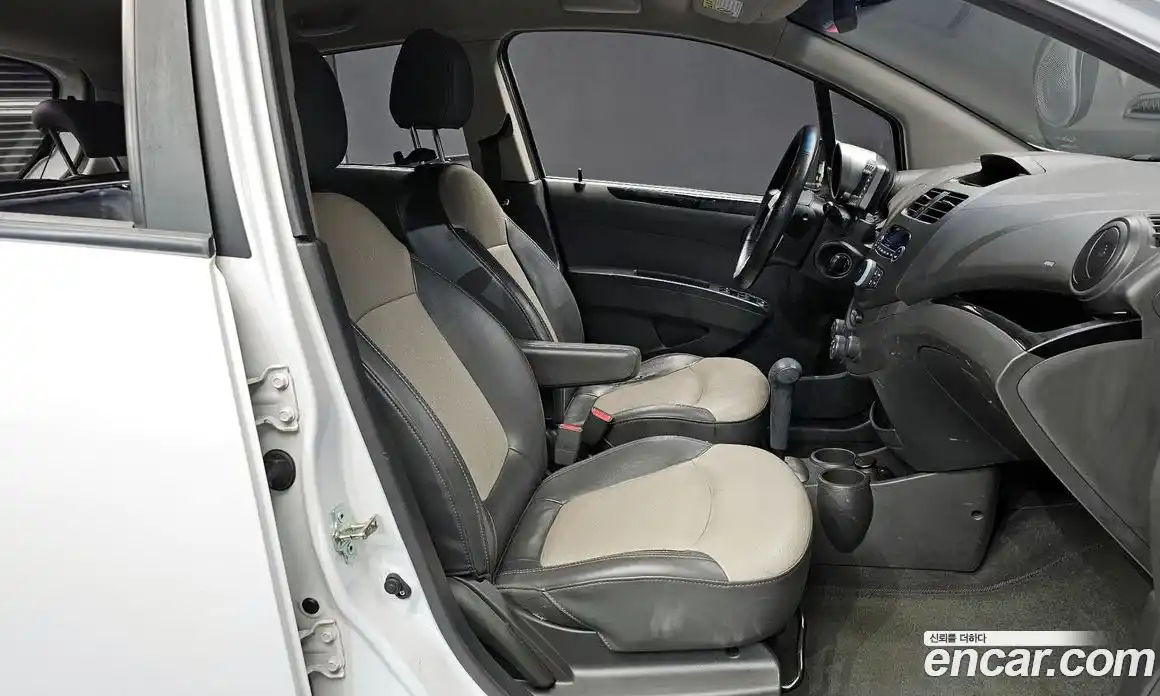 Chevrolet Spark 2011 1.0 гидро в Москве № 935566, фото 10