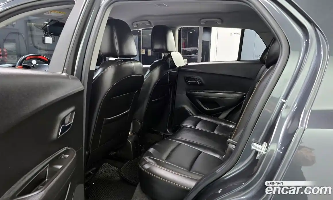 Chevrolet Trax 2017 1.4 гидро в Москве № 936176, фото 13