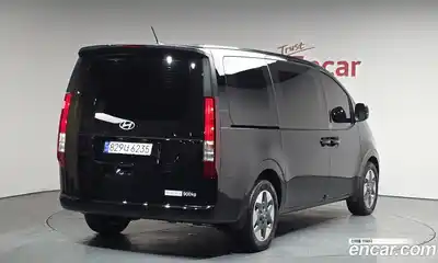 Hyundai Staria HEV 1.6 카고 3인승 모던