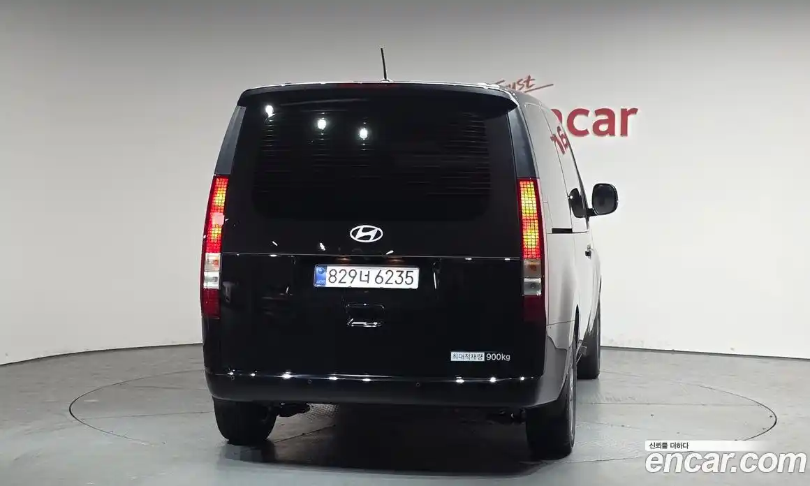 Hyundai Staria 2025 1.6 Автомат в Москве № 967987, фото 3