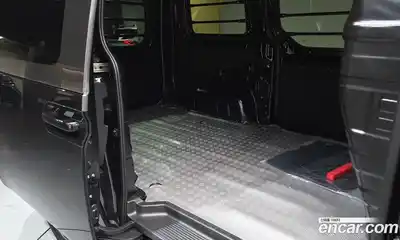 Hyundai Staria 2025 1.6 Автомат в Москве № 967987, миниатюра 9