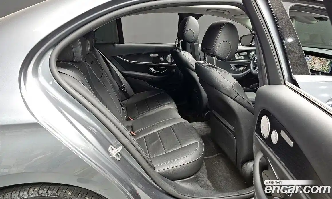 Mercedes-Benz E-Class 2020 2.0 гидро в Москве № 970088, фото 12
