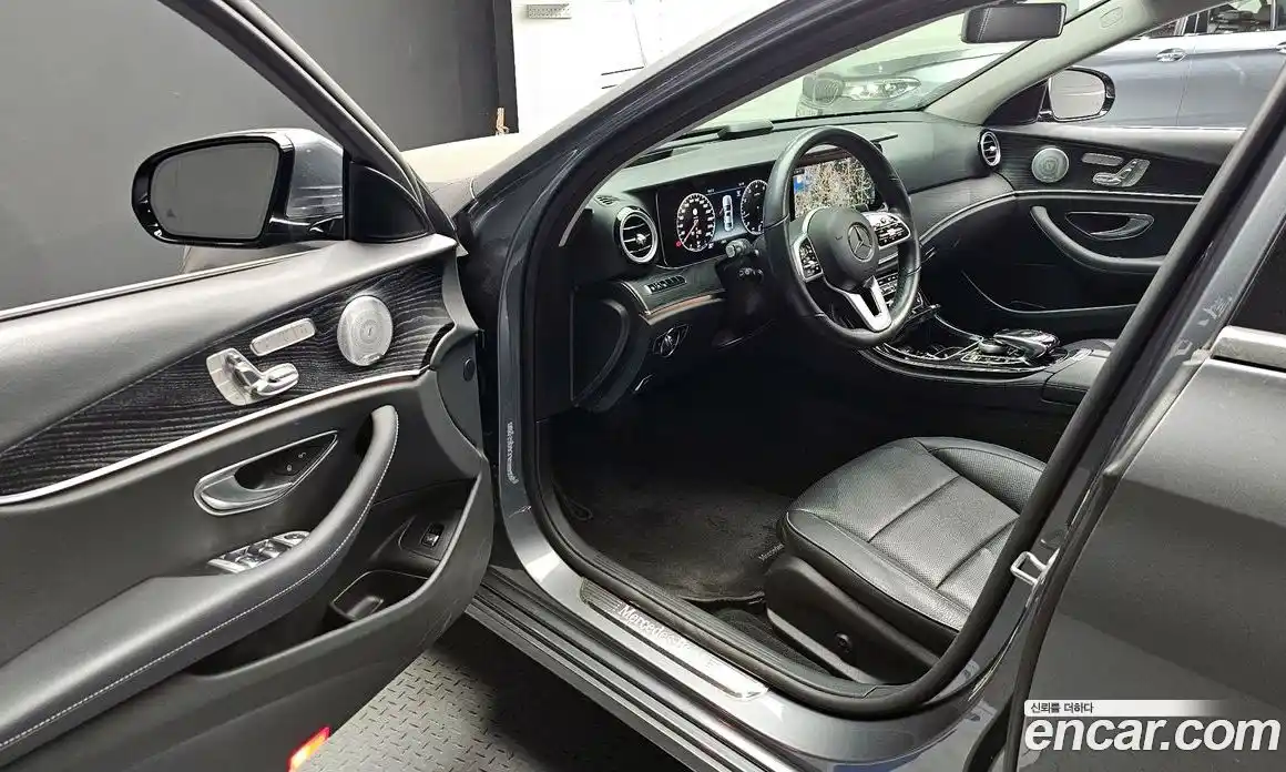 Mercedes-Benz E-Class 2020 2.0 гидро в Москве № 970088, фото 10