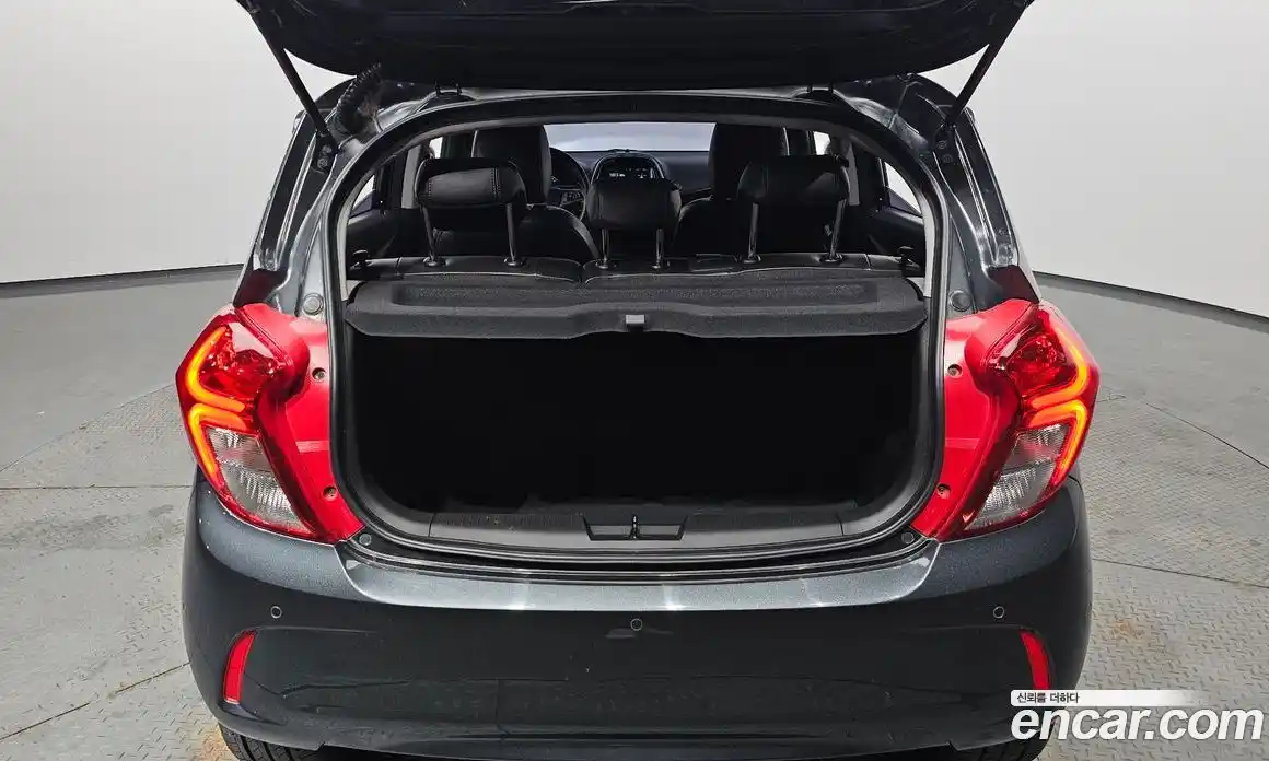 Chevrolet Spark 2016 1.0 Автомат в Москве № 974989, фото 20