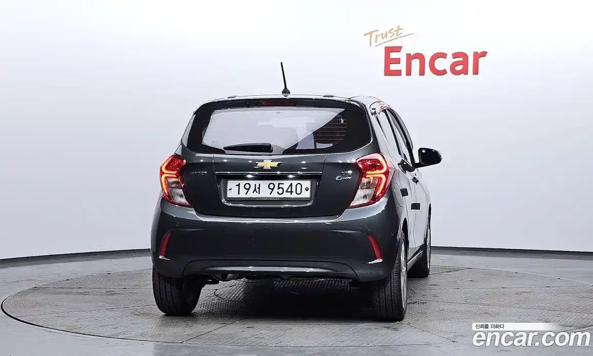 Chevrolet Spark 2016 1.0 Автомат в Москве № 974989, фото 4