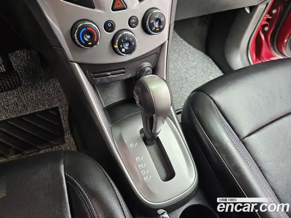 Chevrolet Trax 2014 1.4 Автомат в Москве № 975211, фото 14