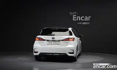 Lexus CT200h 2016 1.8 гидро в Москве № 975917, миниатюра 4