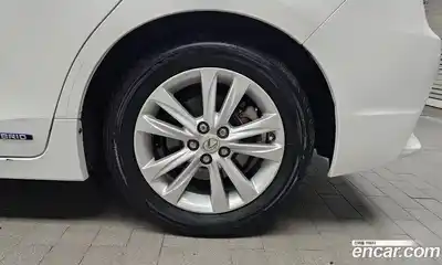 Lexus CT200h 2016 1.8 гидро в Москве № 975917, миниатюра 5