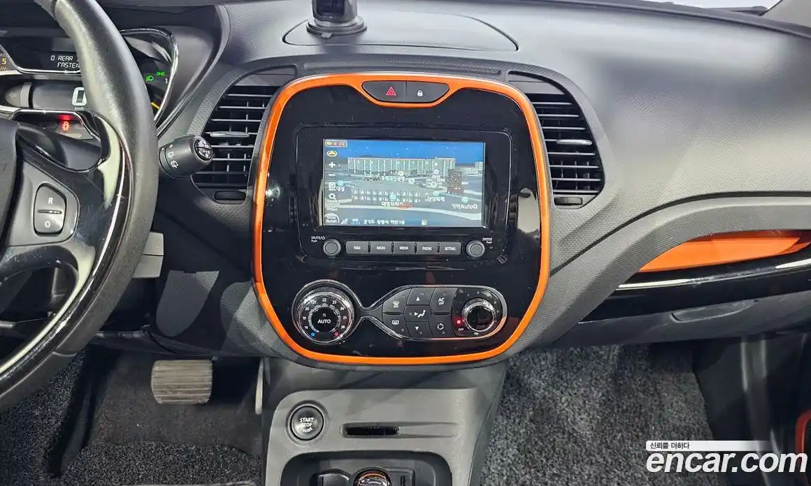 Renault QM3 2015 1.5 Автомат в Москве № 1000407, фото 14