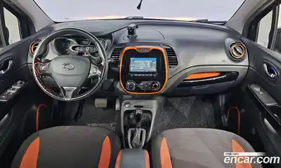 Renault QM3 2015 1.5 Автомат в Москве № 1000407, миниатюра 7