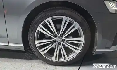 Audi A8 2021 3.0 Автомат в Москве № 1002117, миниатюра 5