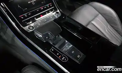 Audi A8 2021 3.0 Автомат в Москве № 1002117, миниатюра 9