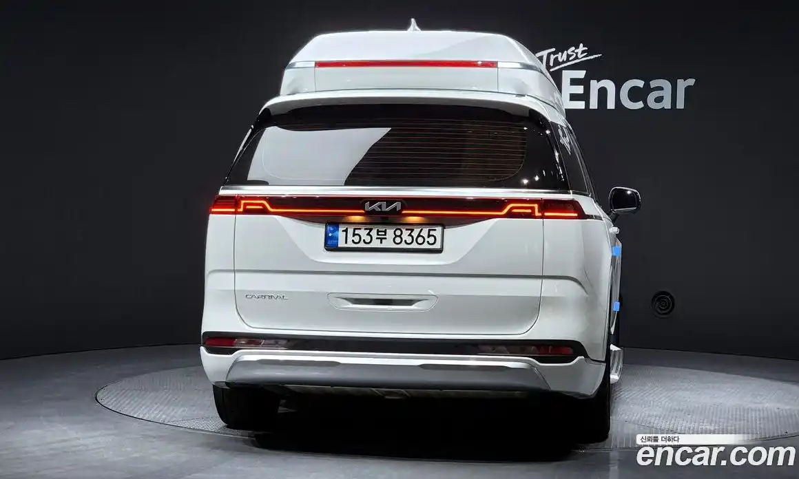 Kia Canival 2022 3.5 Автомат в Москве № 1002686, фото 4