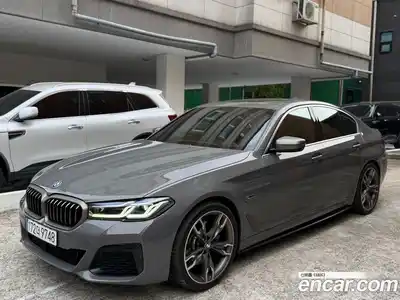 BMW 5-Series, 2022