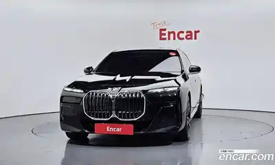 BMW 7-Series 2023 3.0 Автомат в Москве № 1004843, миниатюра 3