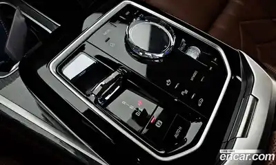 BMW 7-Series 2023 3.0 Автомат в Москве № 1004843, миниатюра 9